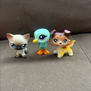 Littlest Pet Shop Trio - Brown, Teal, Yellow